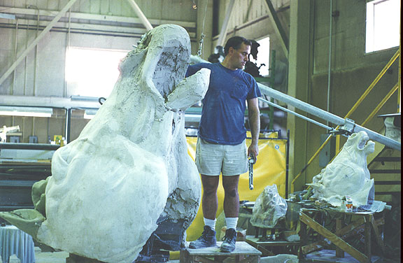 Keropian Enlarging sculpture of DaVinci Horse